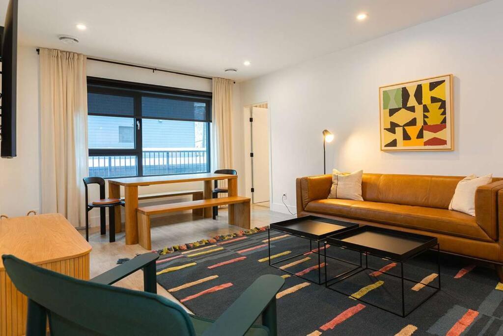 Tally Ho By Revelstoke Vacations 외부 사진
