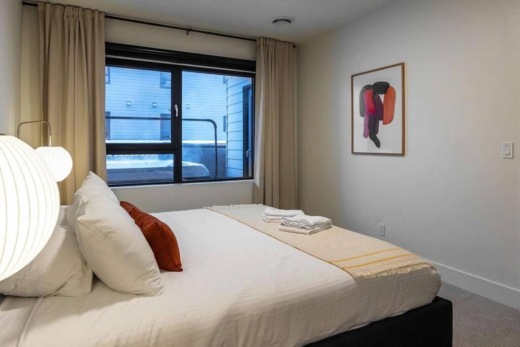 Tally Ho By Revelstoke Vacations 외부 사진